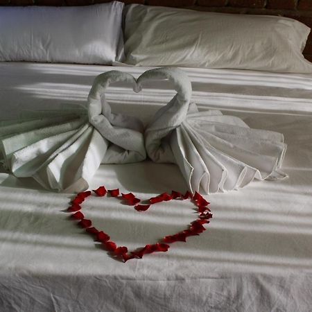 Hotel Leonor Beni Chiker Esterno foto