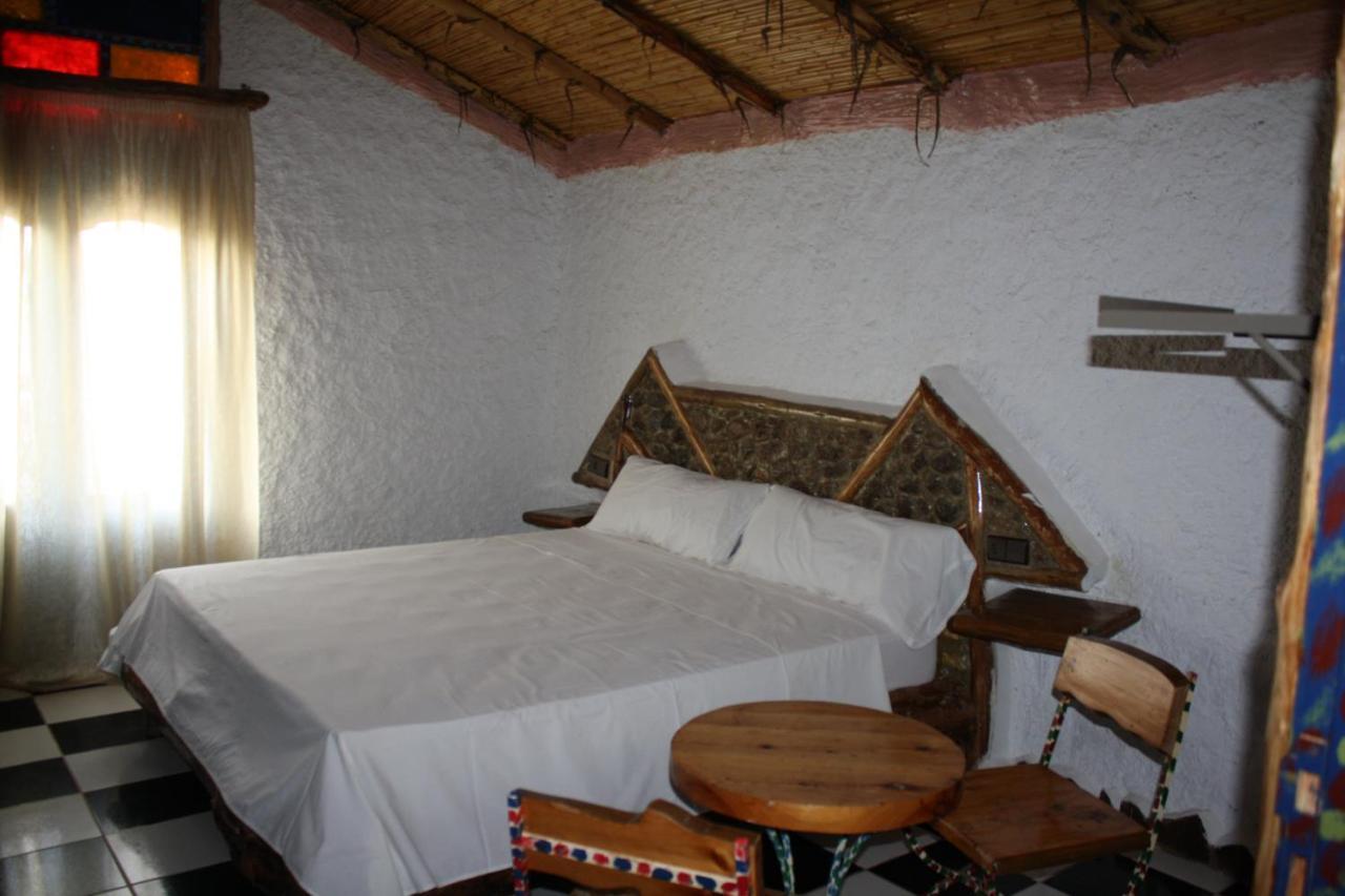 Hotel Leonor Beni Chiker Esterno foto
